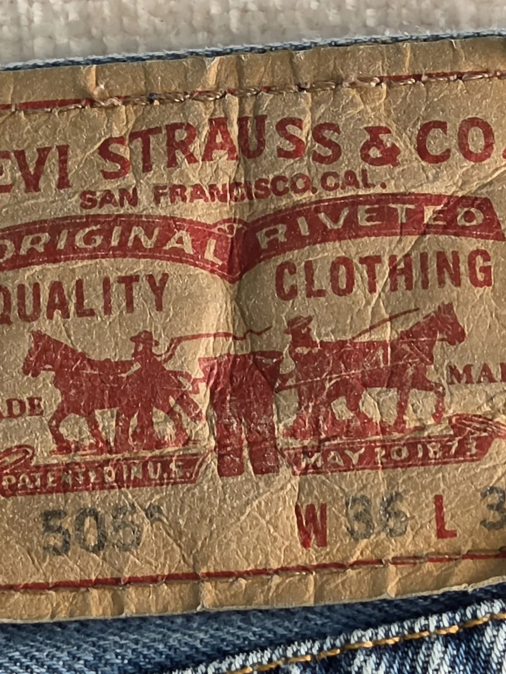 Levi's 505 Straight Fit Jeans Men's 36x36 Medium Wash Blue Denim Cotton. 2010